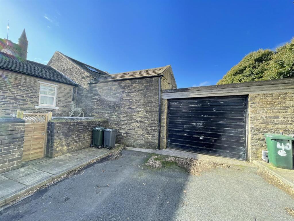 Additional image 21 of West End, Queensbury, Bradford