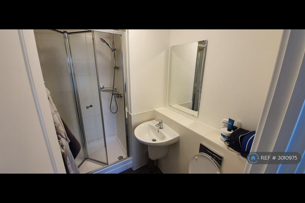 Apartment in Dartford - More