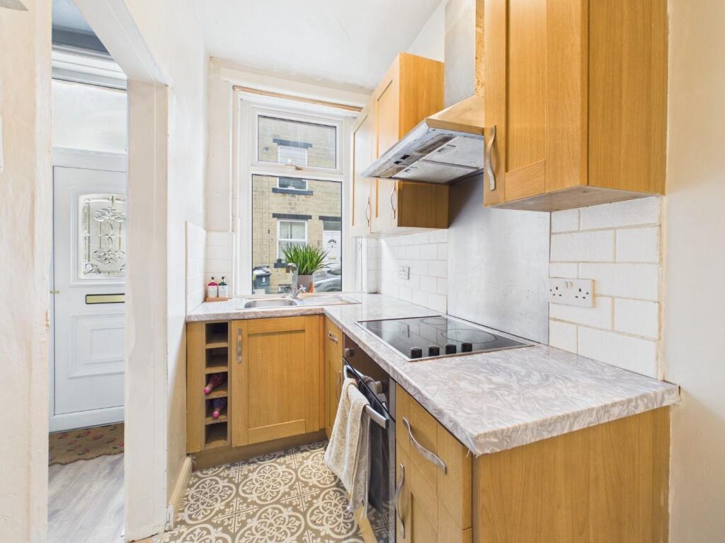House in Bradford, Ferncliffe, Bingley - View 5