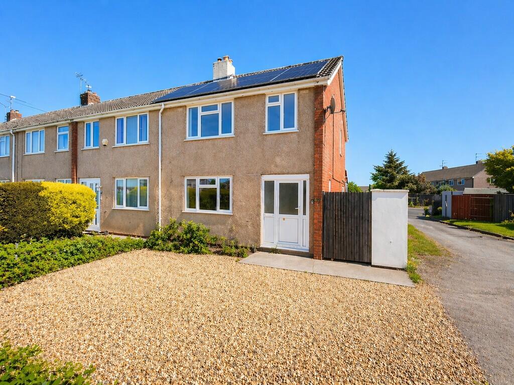 3-bed terraced on Cranleigh Court Road, Yate, £310,000