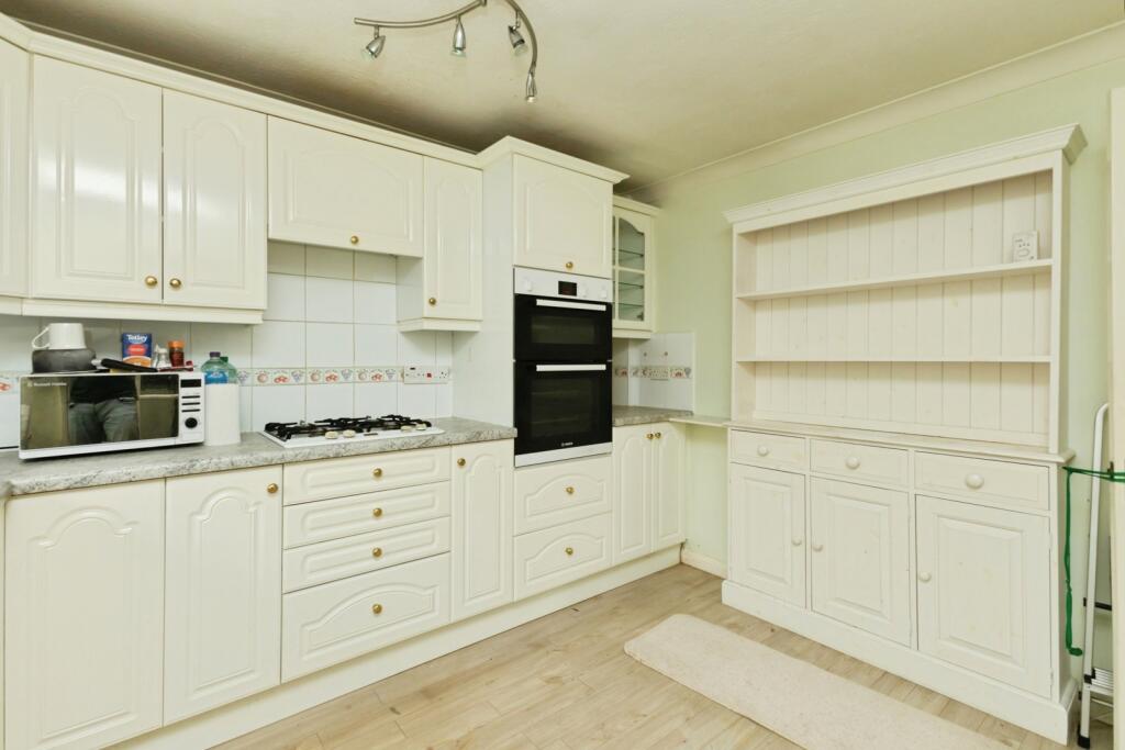 Glenleigh Walk, Robertsbridge, East Sussex, TN32 – pohled 4