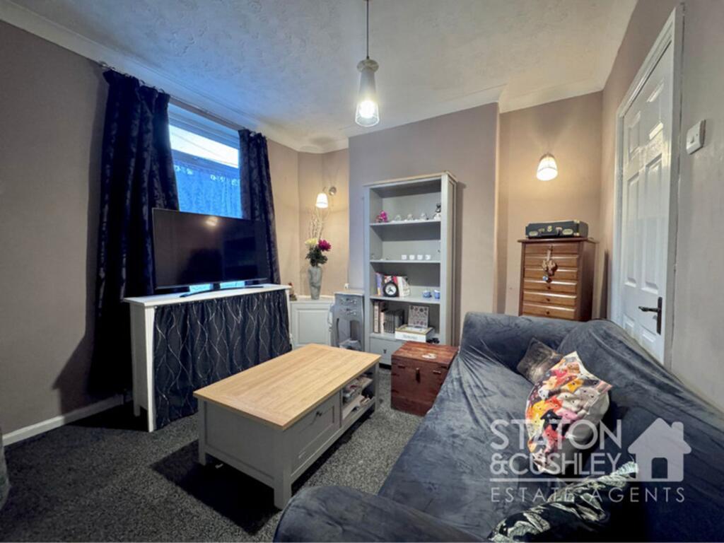 House in Ashfield, Kirkby-in-Ashfield, Sutton-in-Ashfield - View 2