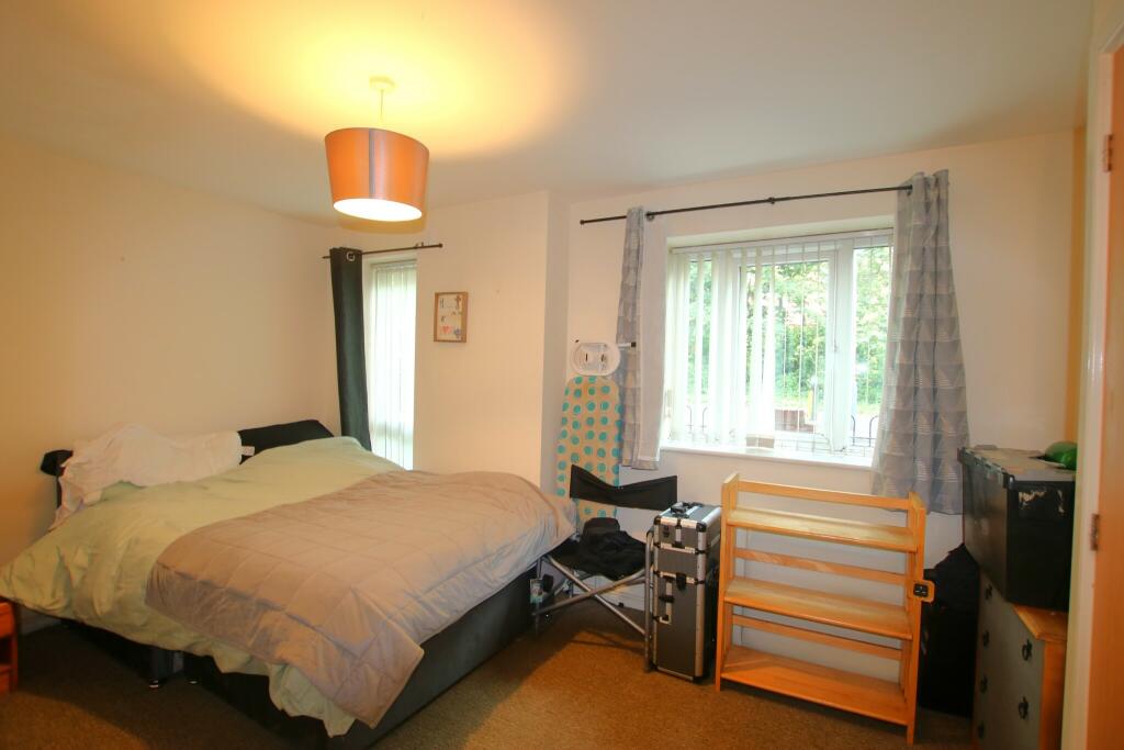 Apartment in Blackburn, Ewood - View 5