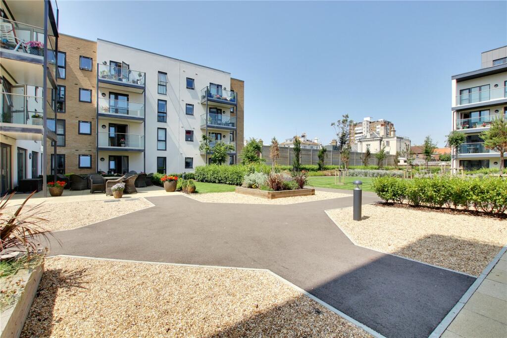 Heene Road, Worthing, BN11 - View 4