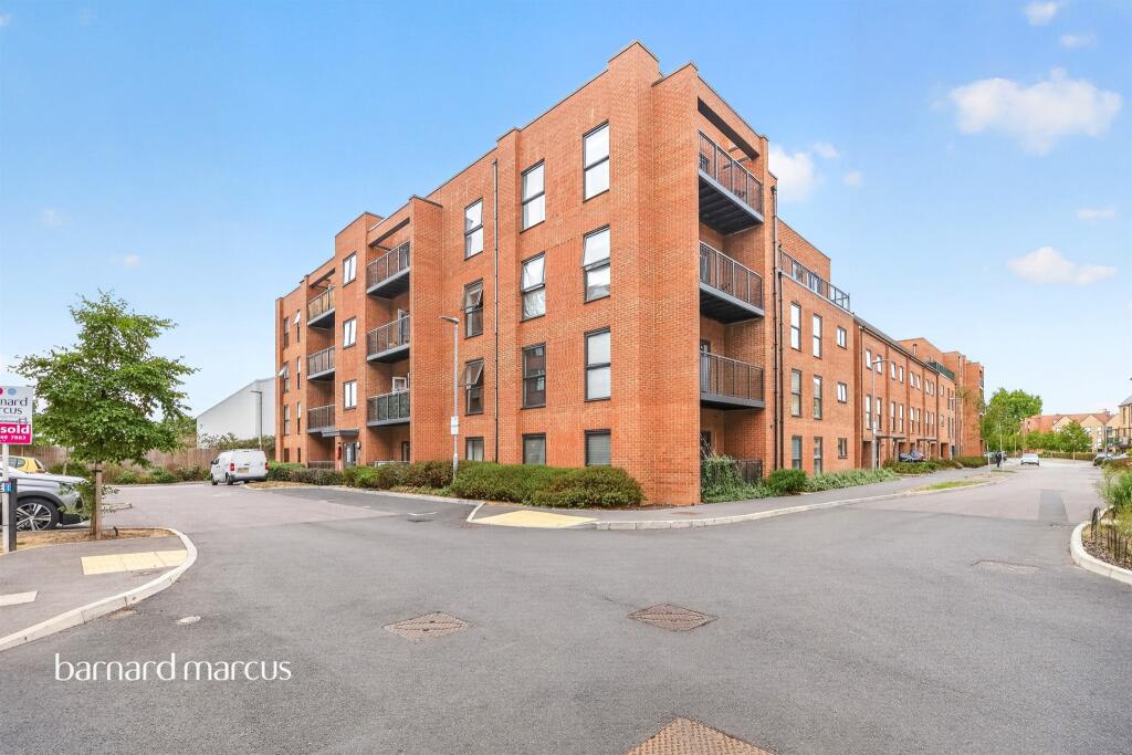 Main image of property: Rayon Close, Wallington