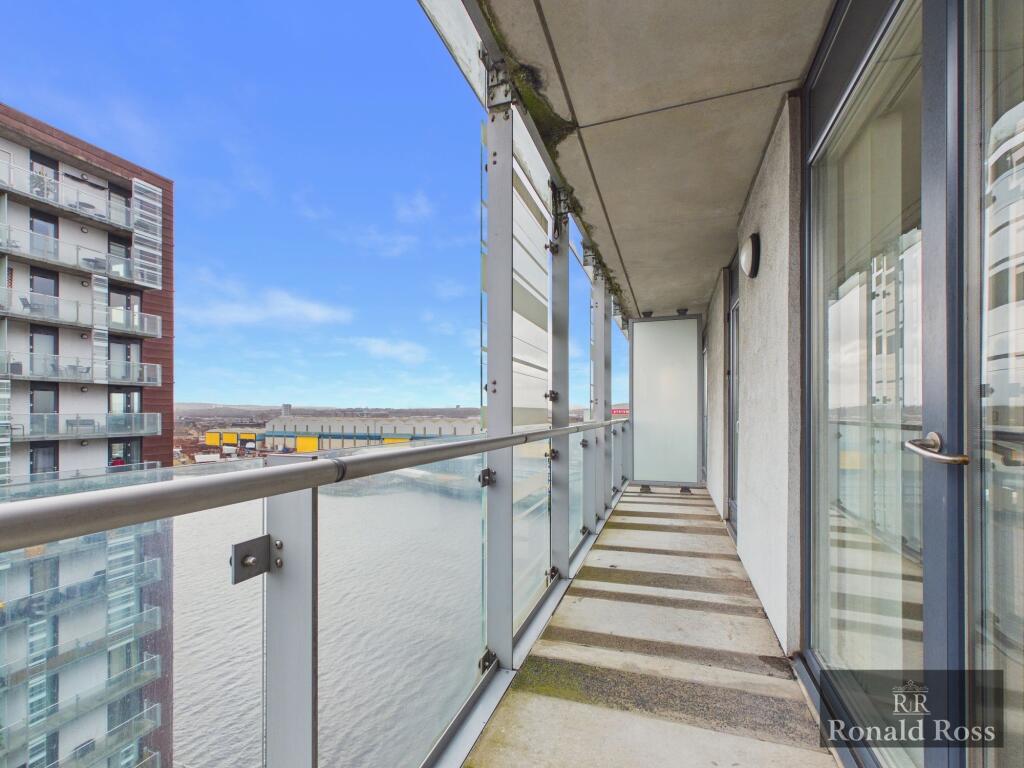 Apartment in Glasgow - More