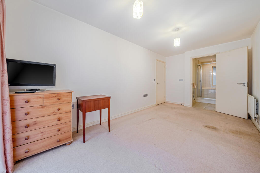 Apartment in London - More