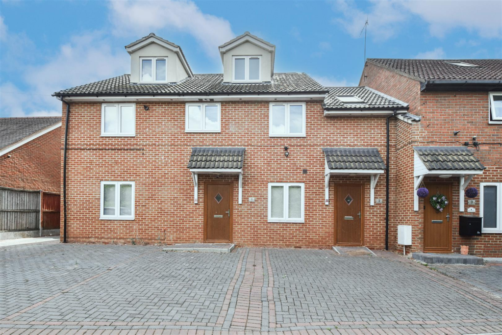 Main image of property: Tipps Cross Lane, Hook End, Brentwood