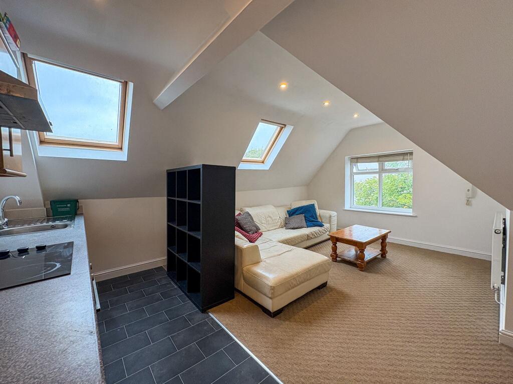 Apartment in Penarth - More