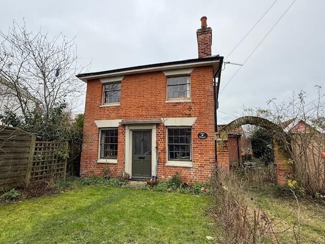 3-bed detached on Rose Cottage, Norwich Road, Dickleburgh, Diss, Norfolk IP21 4NR, £220,000
