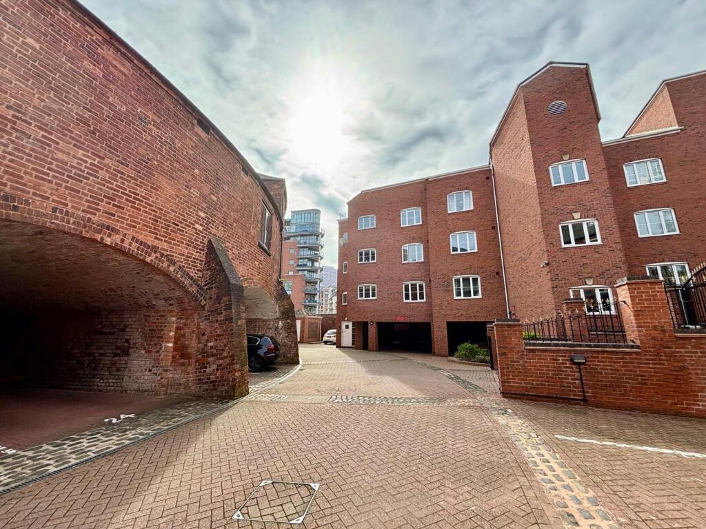 Main image of property: Waterside Court, 101 St Vincent Street, Birmingham, B16