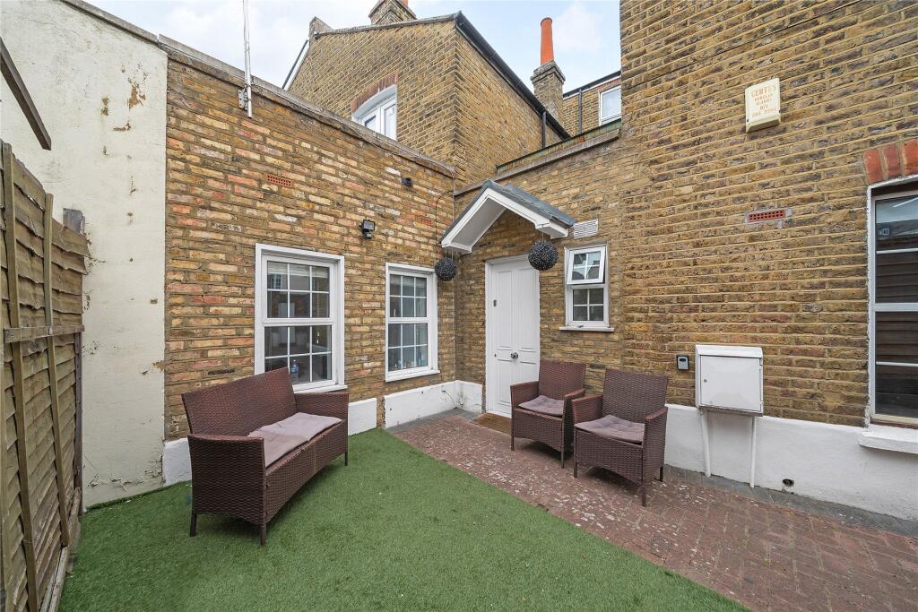 Main image of property: Tamworth Street, London, SW6