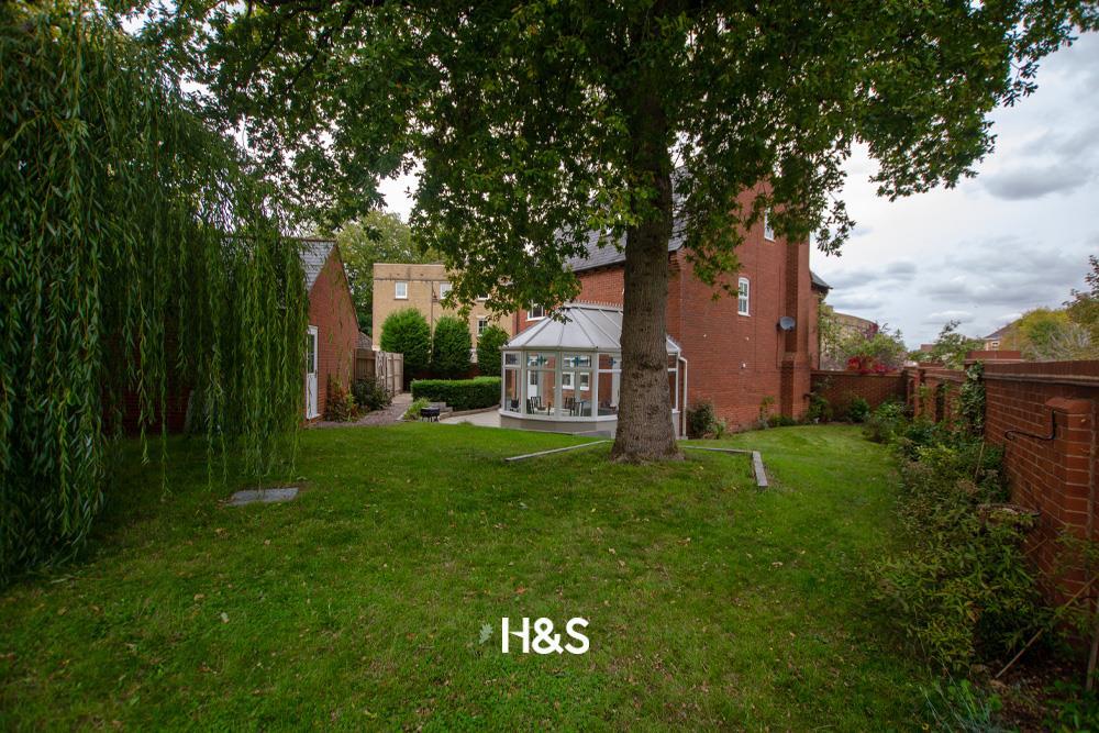 Additional image 21 of Dickens Heath Road, Shirley