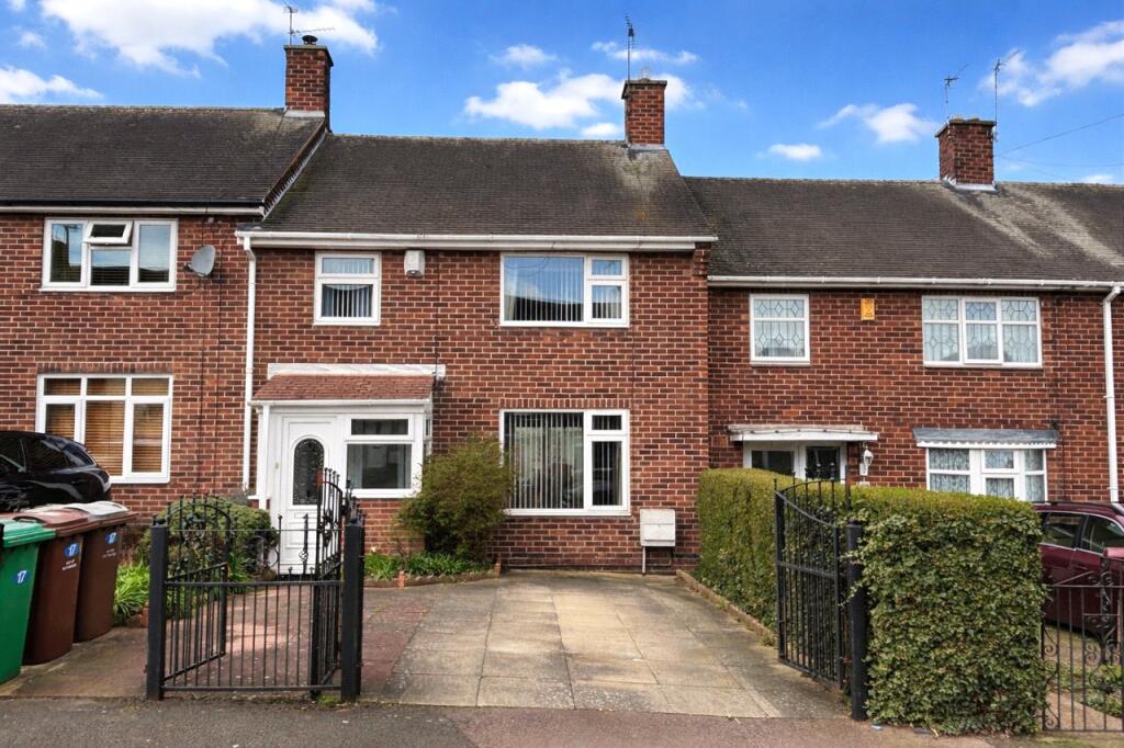 Main image of property: Manor Farm Lane, Clifton, Nottingham, NG11