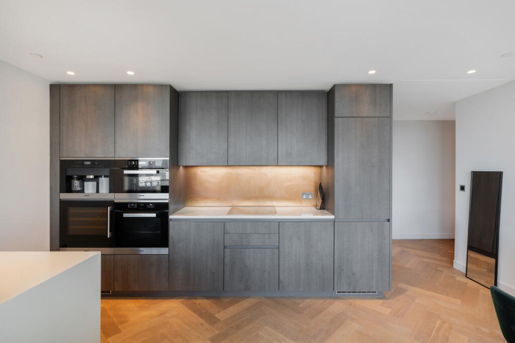 Apartment in London - View 4