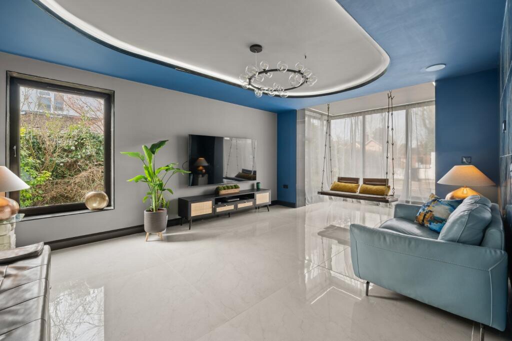 House in Reading - View 4