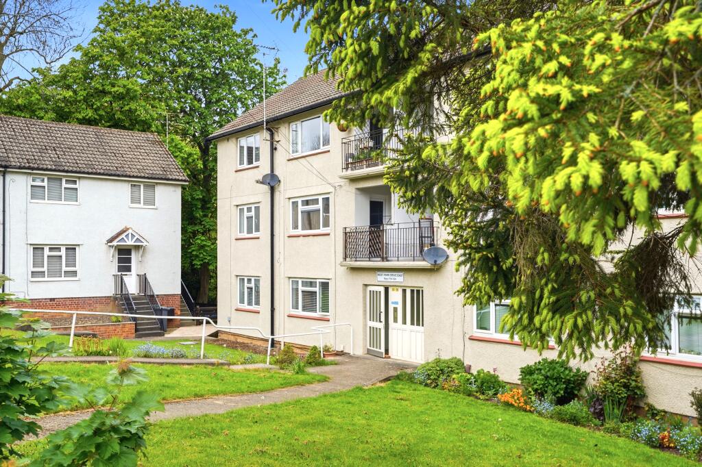 Main image of property: West Park Drive East, Roundhay, Leeds, LS8