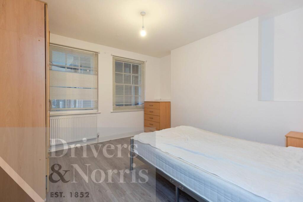 Apartment in London - View 5
