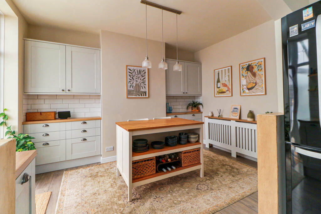 House in Portsmouth - View 5