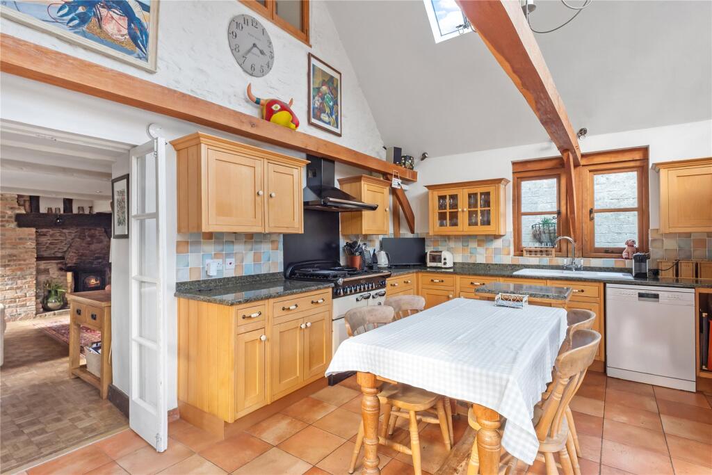 House in Weymouth, Broadwey - More