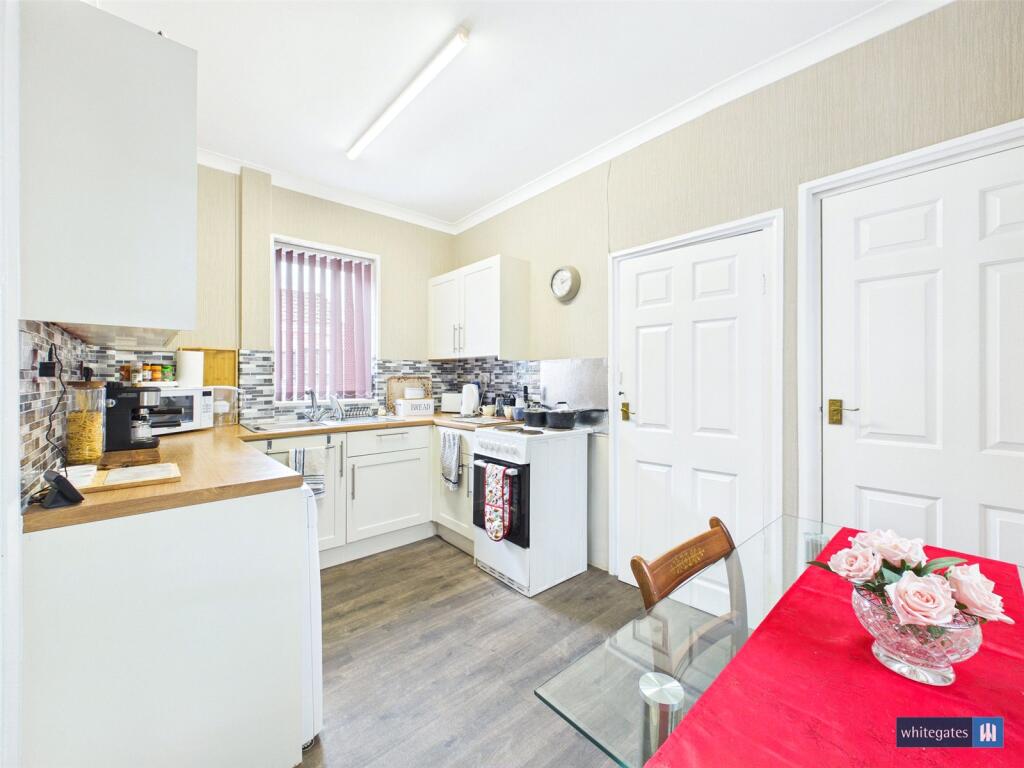 House in Doncaster, Old Edlington - View 2