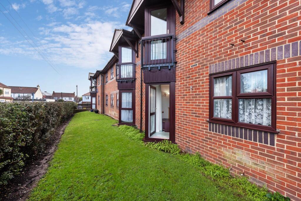 Woodville Grove, Welling, DA16 photo 2