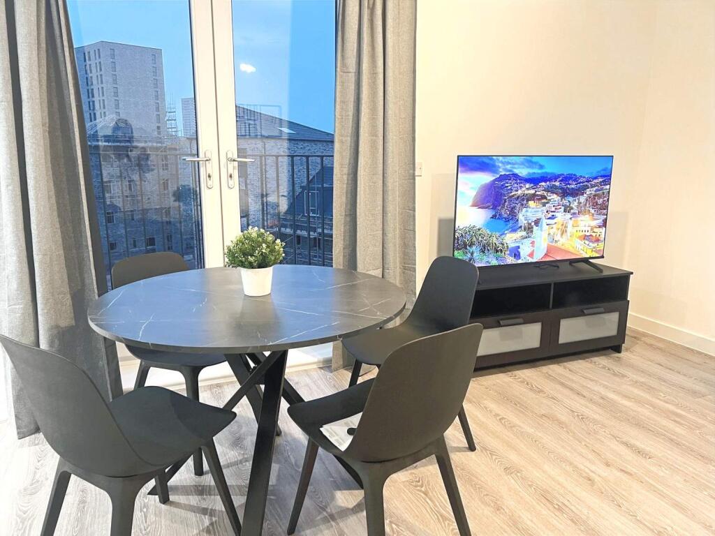 2-bed apartment on Balsall Heath Road, Balsall Heath, Birmingham, £290,000