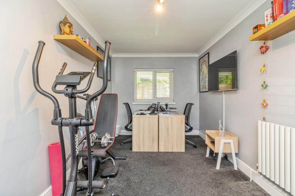 Spring Lane, Great Horwood, Milton Keynes, Buckinghamshire, MK17 photo 3
