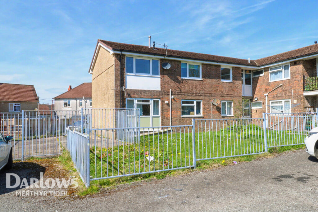 Main image of property: Lluest, Swansea