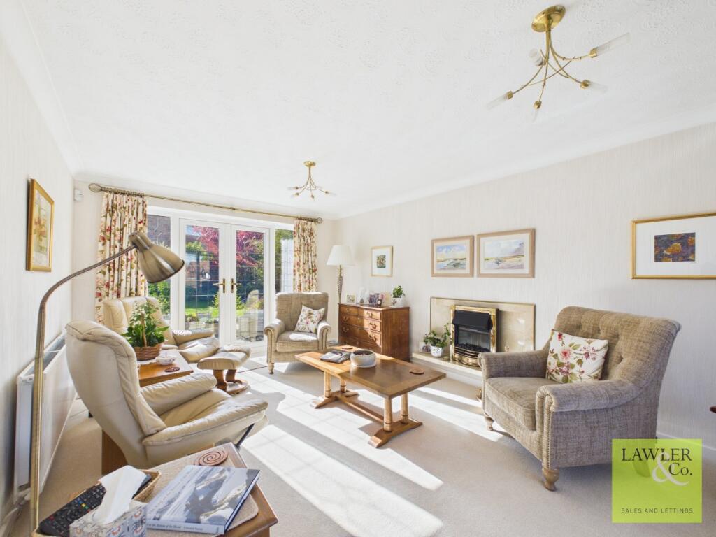 Seven Stiles Drive, Marple, Stockport, Cheshire, SK6 6LT photo 3