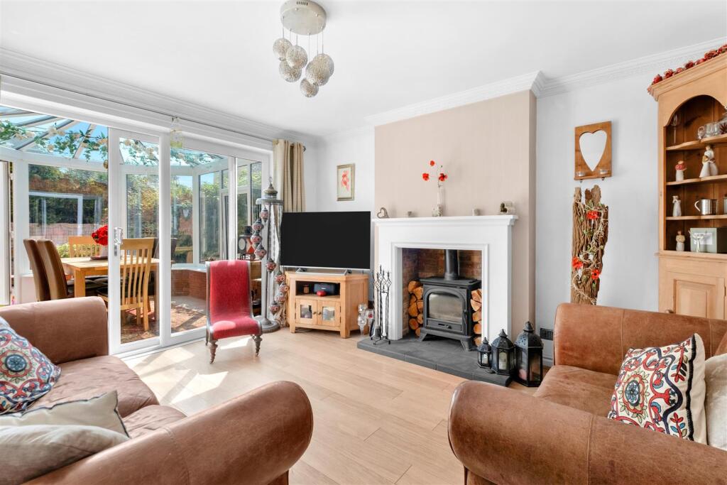 House in Lichfield, Upper Stonnall, Shenstone - View 5
