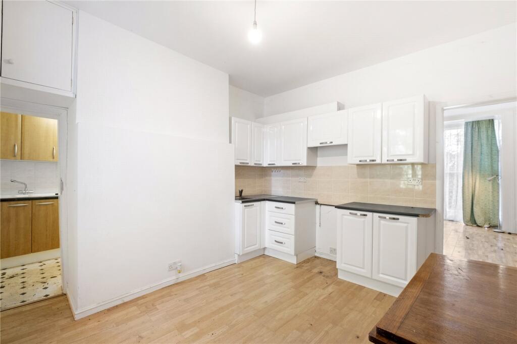 Beulah Hill, Upper Norwood, London, SE19 photo 4