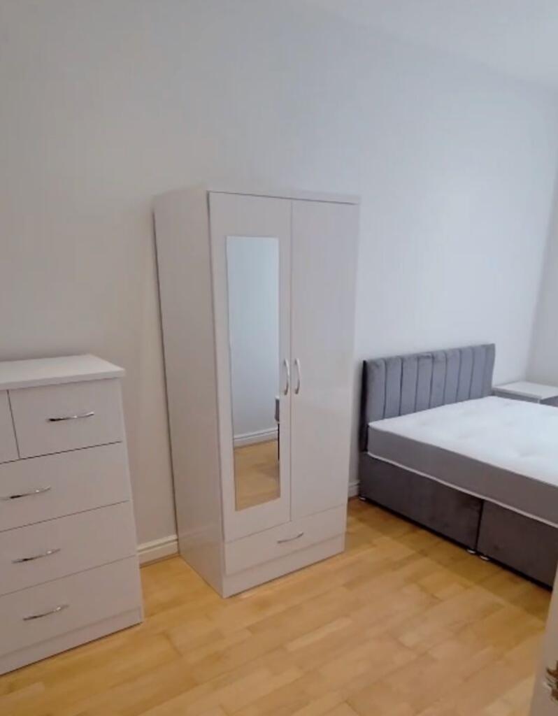 8 Arch View Crescent, Liverpool, Merseyside, L1 7BA photo 2