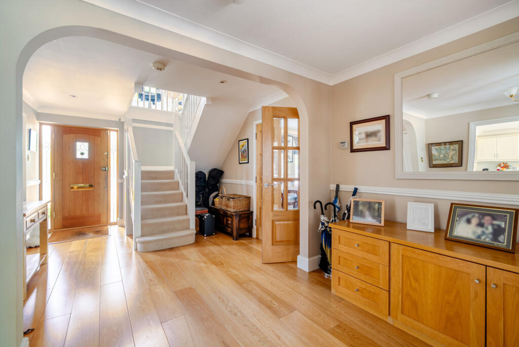 House in Elmbridge, Stoke D'Abernon - View 4