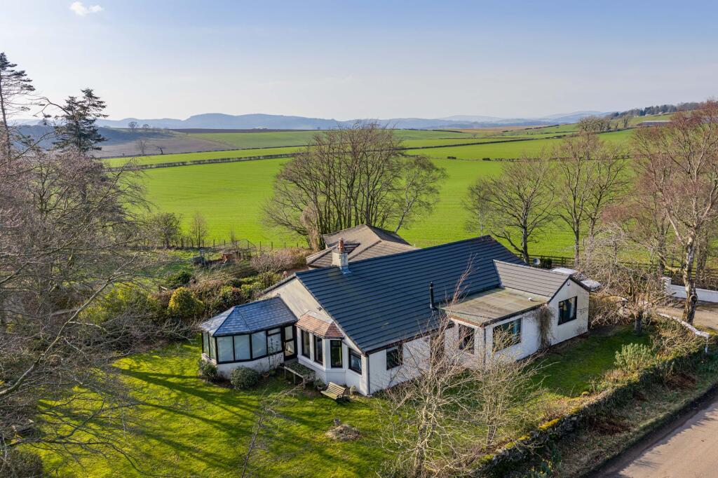 Main image of property: Hawthornbank, Bankend Road, Dumfries, DG1