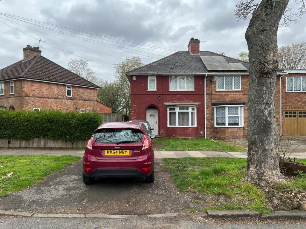 Main image of property: 76 Stuarts Road, Stechford, Birmingham, B33 8UN