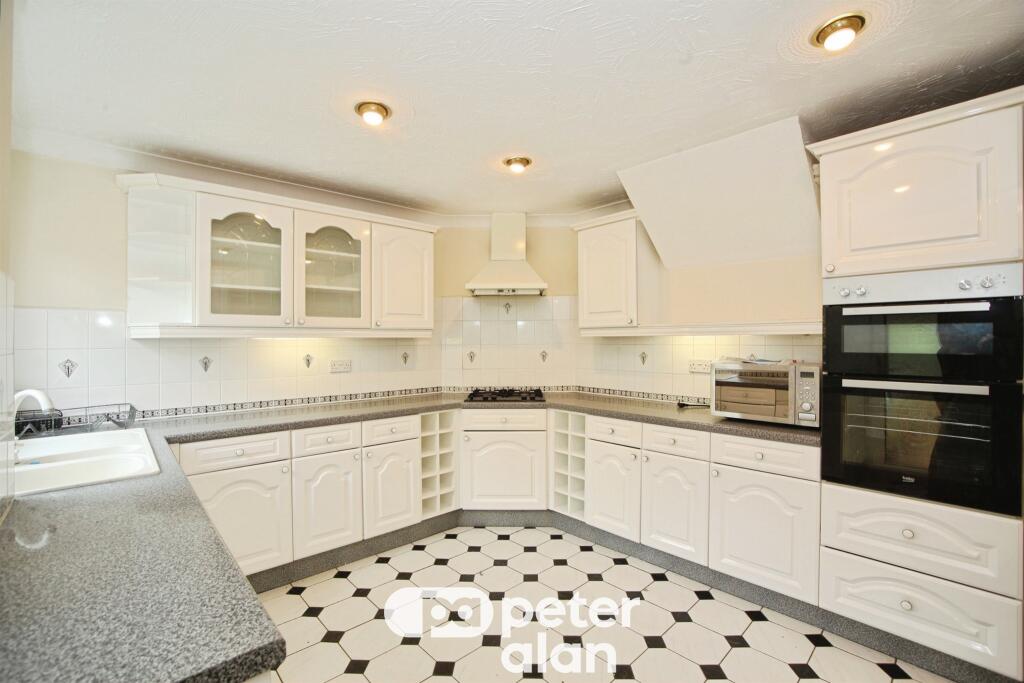 House in Cardiff, Thornhill - View 3