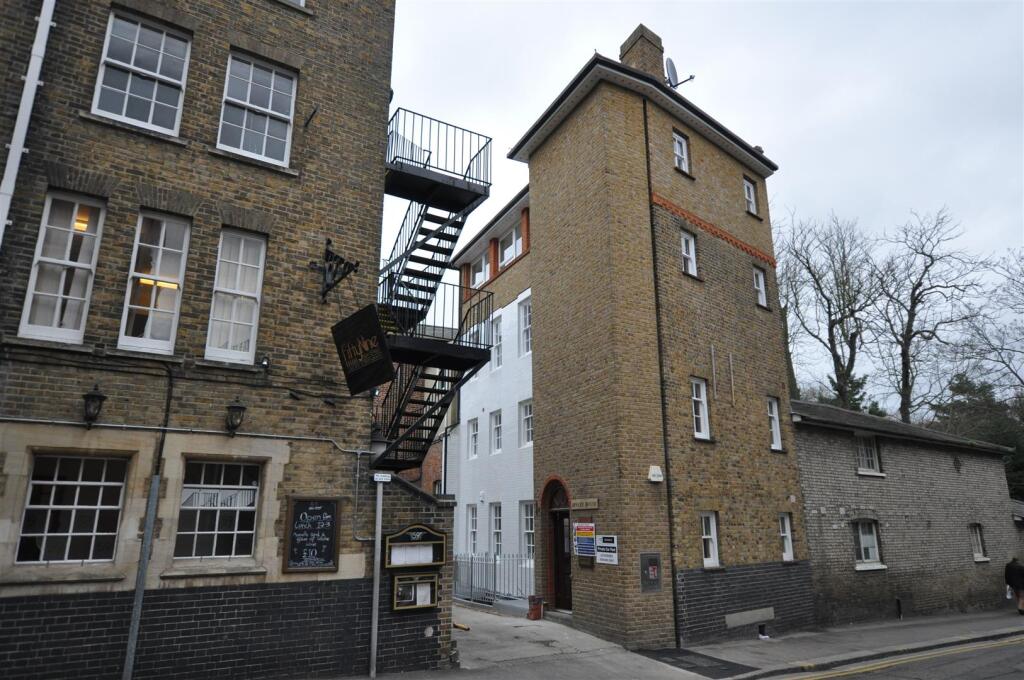 Main image of property: Apsley House, Waterloo Lane, Chelmsford