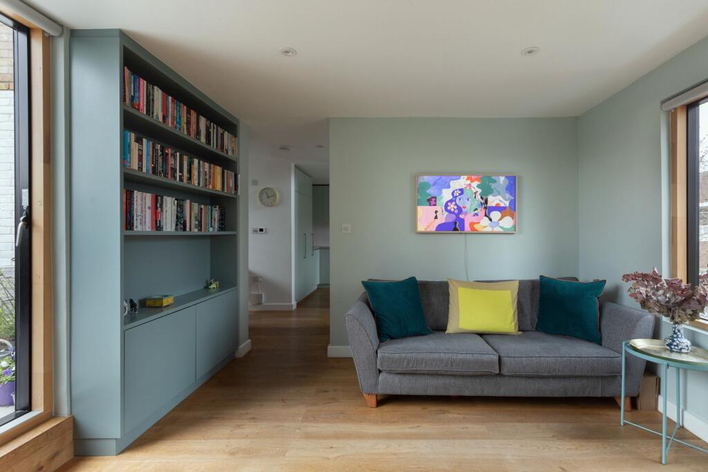 Main image of property: Columbia Road, Shoreditch, E2