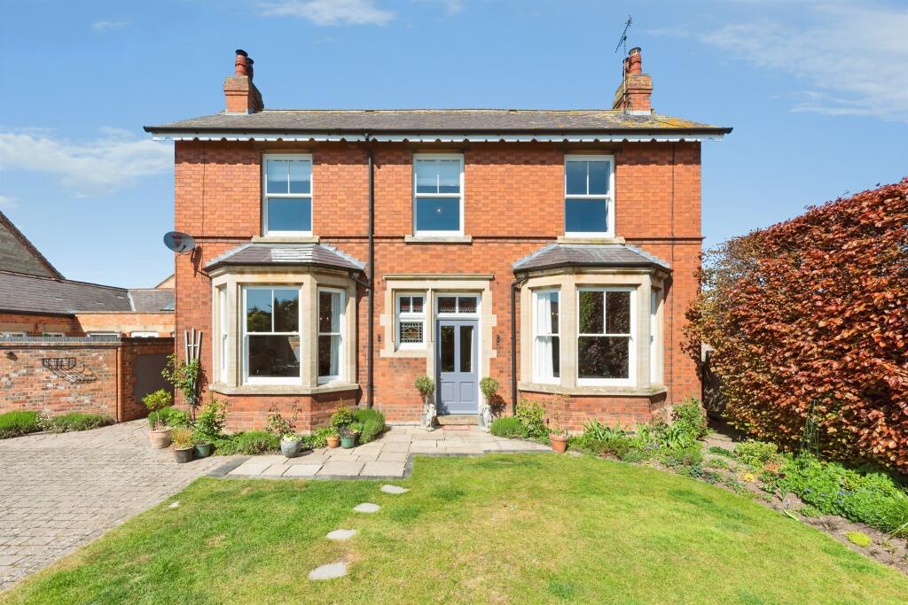 Main image of property: Wilsford Lane, Ancaster, Grantham