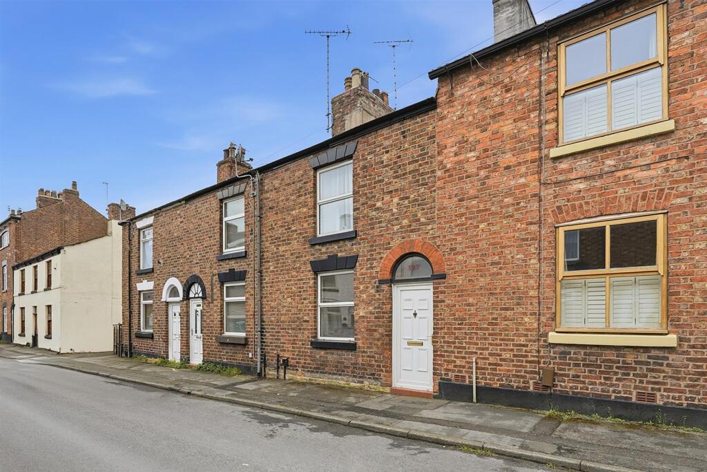 House in Stockport - View 5