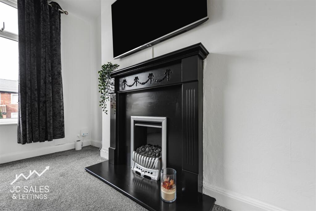 House in Sheffield - View 4