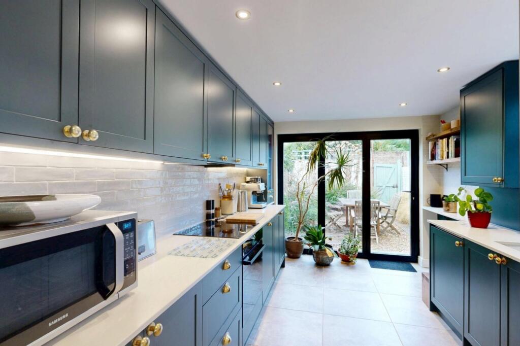 House in Canterbury - View 4