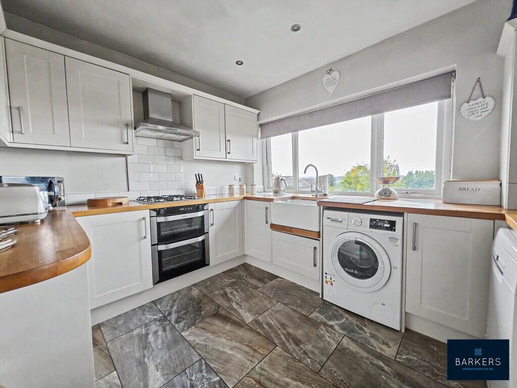 Lascelles Road, Heckmondwike photo 3