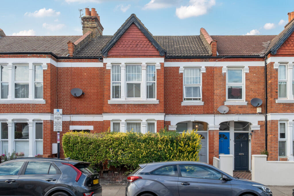 Main image of property: Quinton Street, Earlsfield, London, SW18