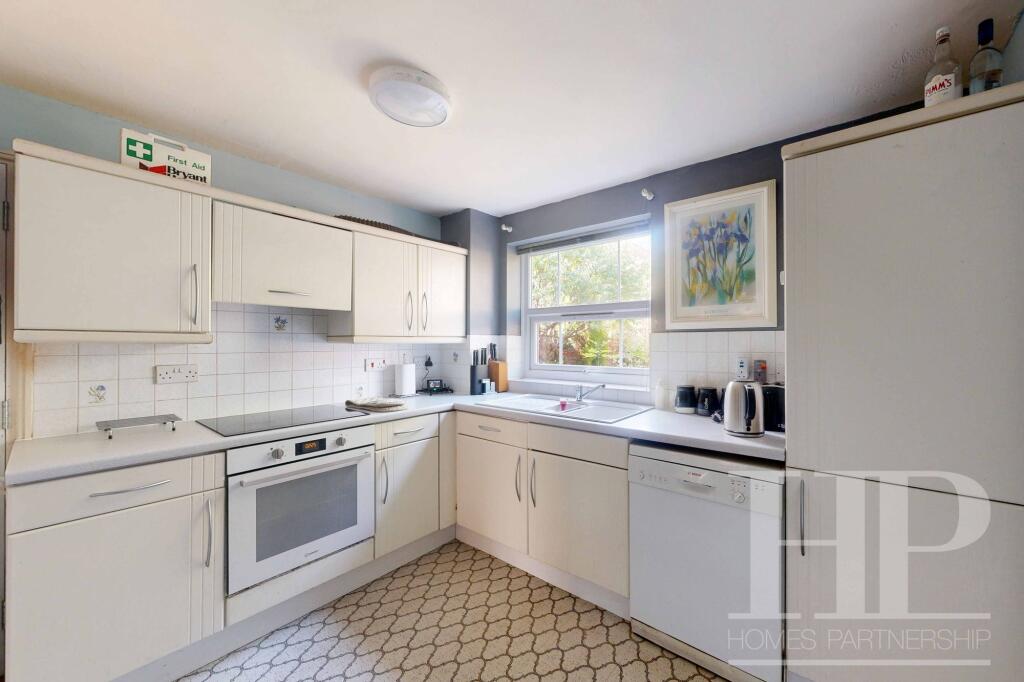 House in Crawley, Maidenbower, Worth - View 4