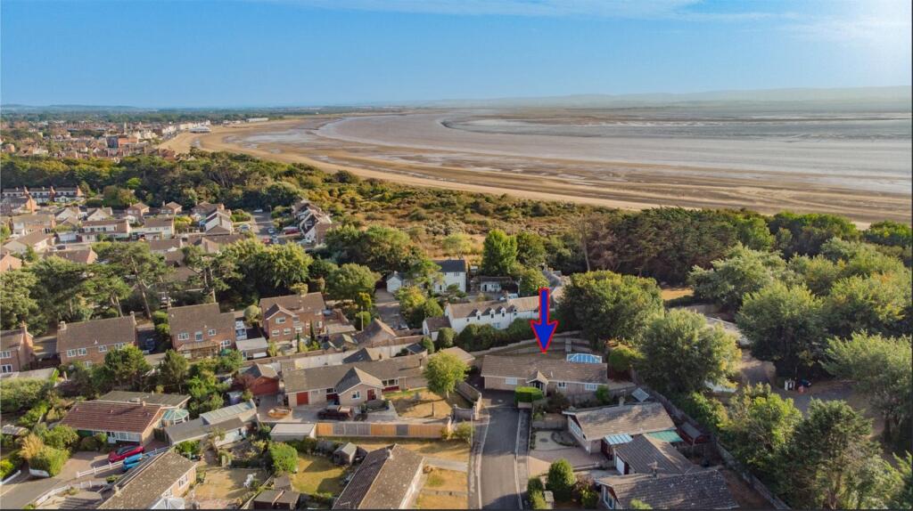 Brightstowe Road, Burnham-on-Sea, Somerset, TA8 photo 2