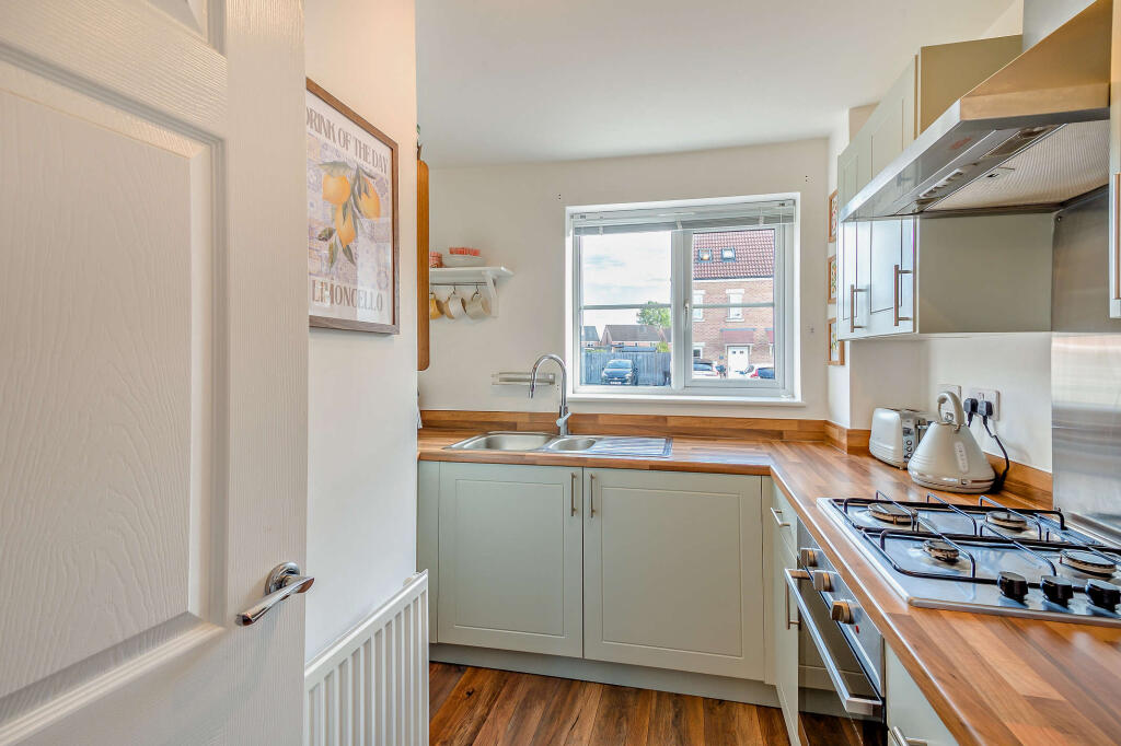 House in Wakefield - View 4