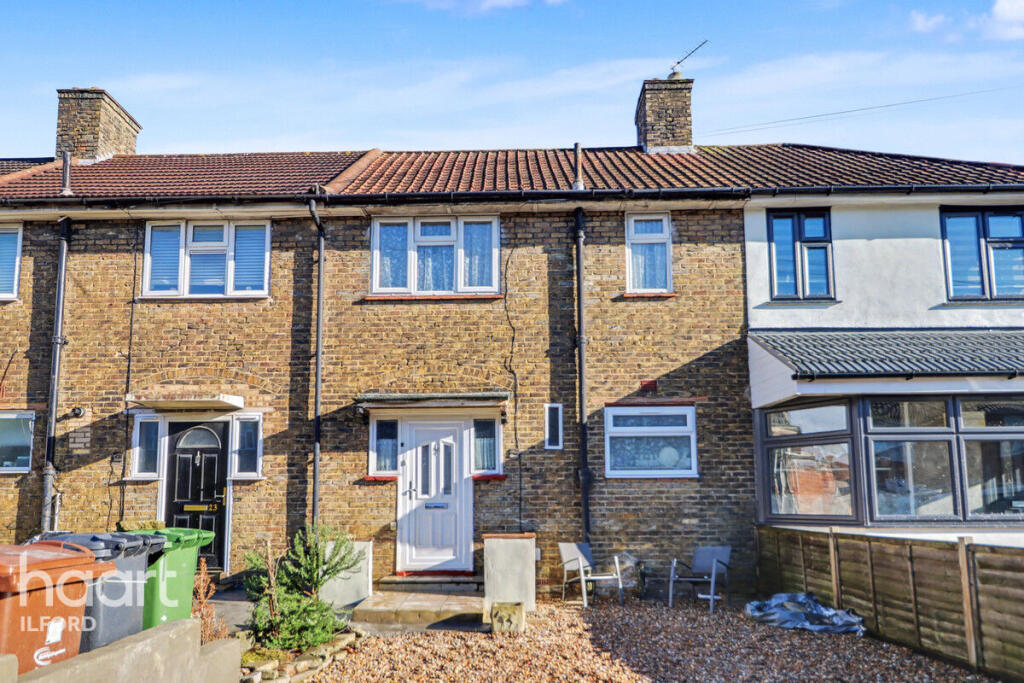 Main image of property: Valence Circus, DAGENHAM