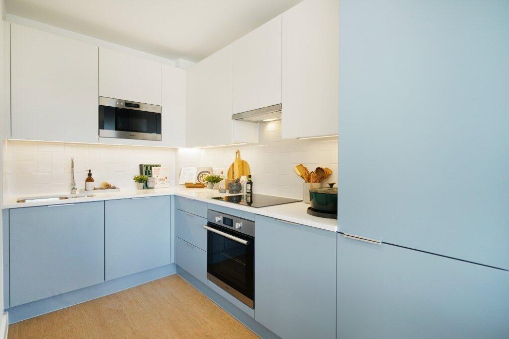 Apartment in Birmingham, West Midlands - View 2